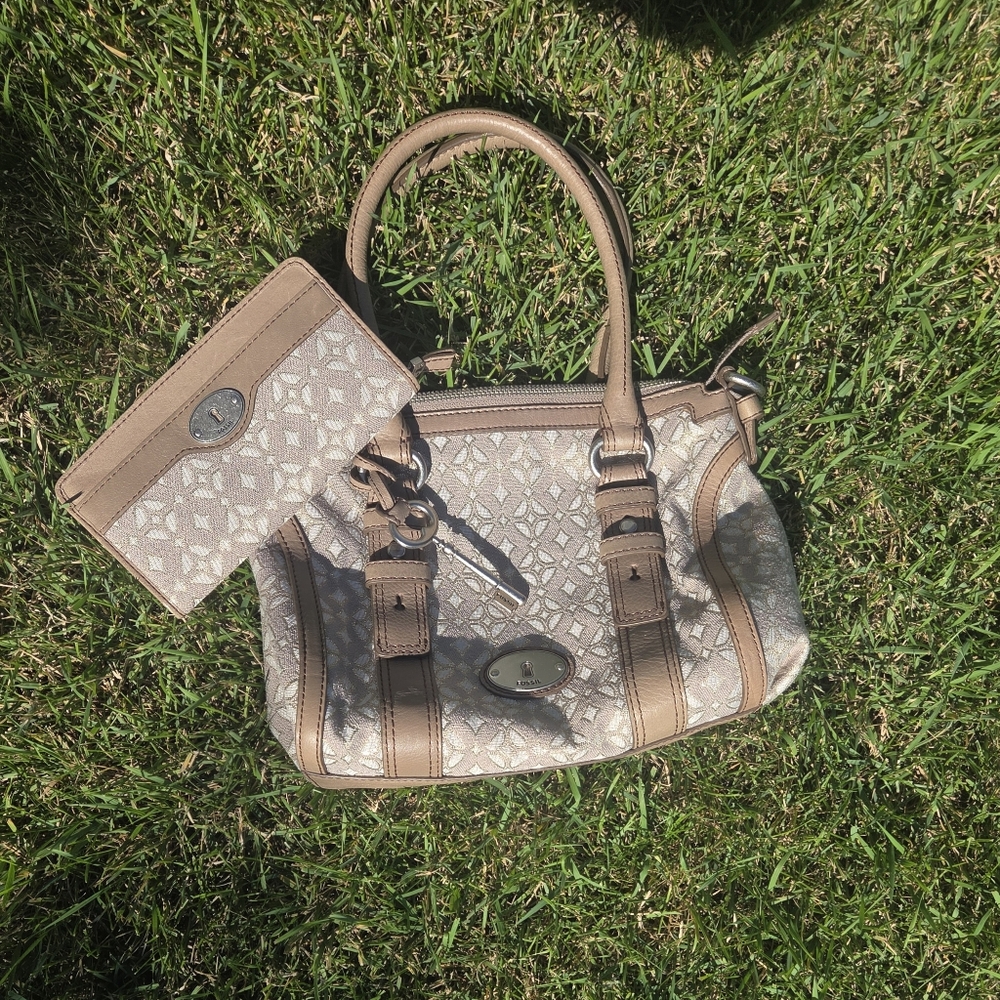 Vintage Fossil Satchel With Matching Wallet